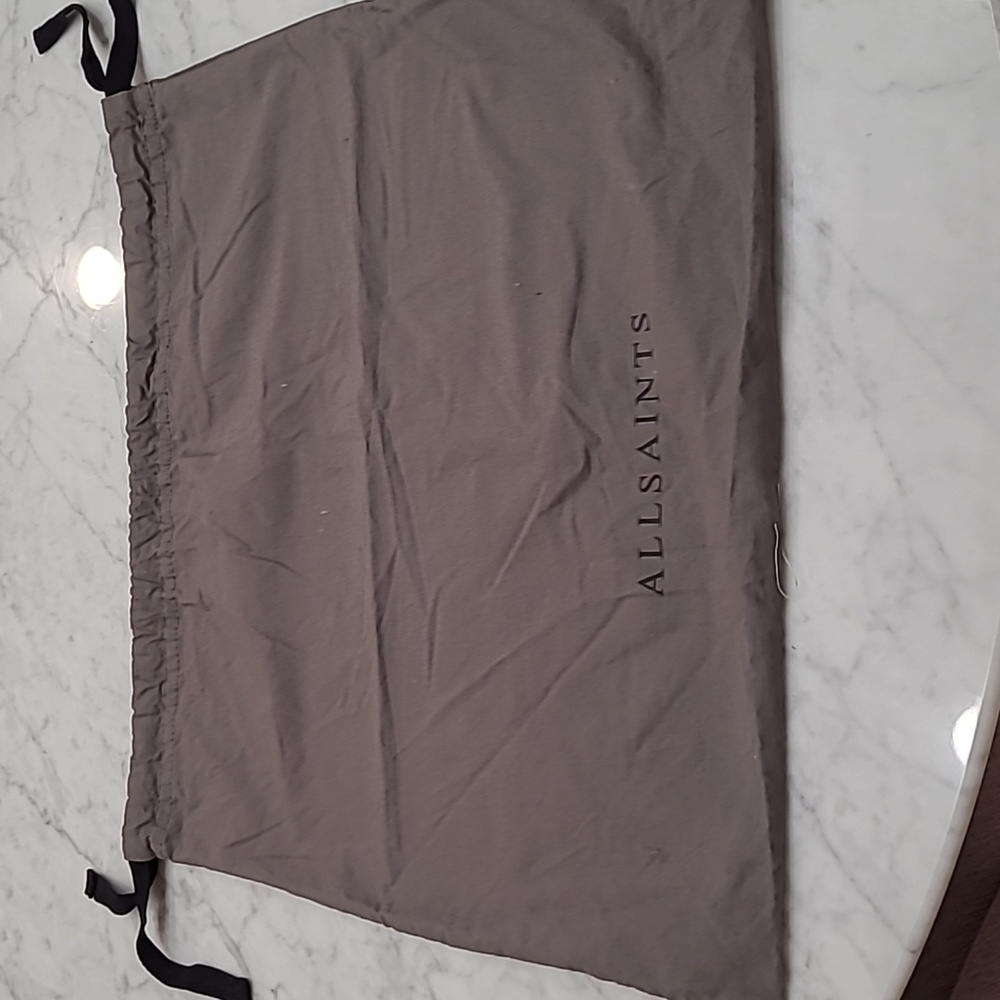 Handbag - Picture 8 of 9